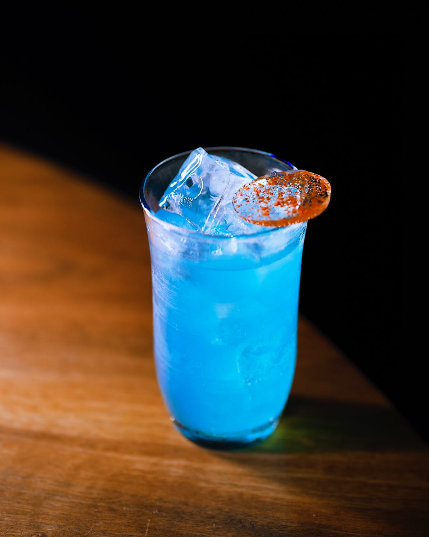 Get the recipe for Elisa Rodrigues' Electric Blue